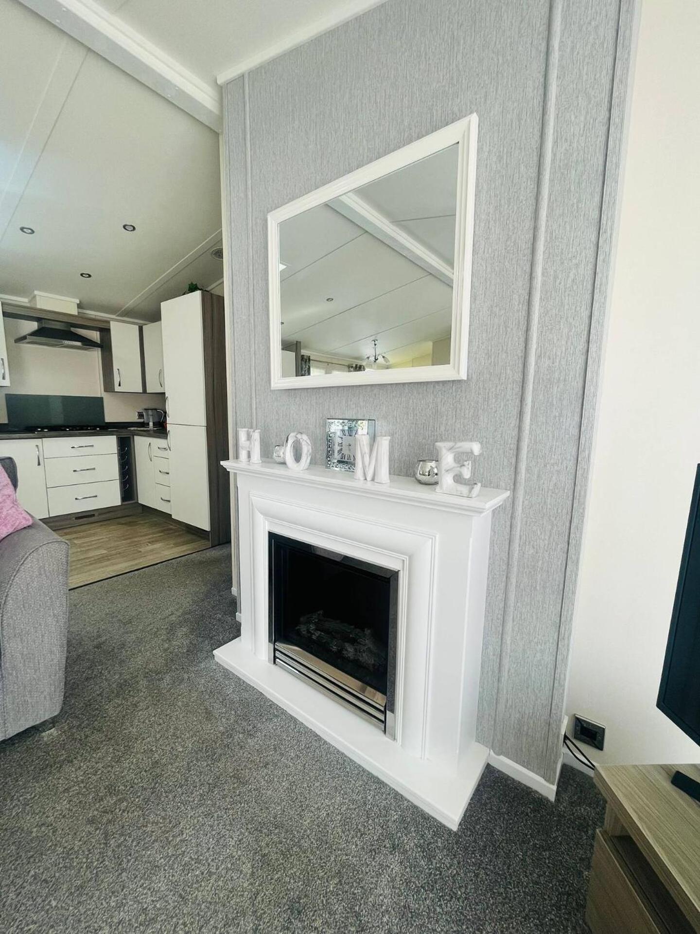 Waterside Retreat With Hot Tub Villa Pocklington Luaran gambar
